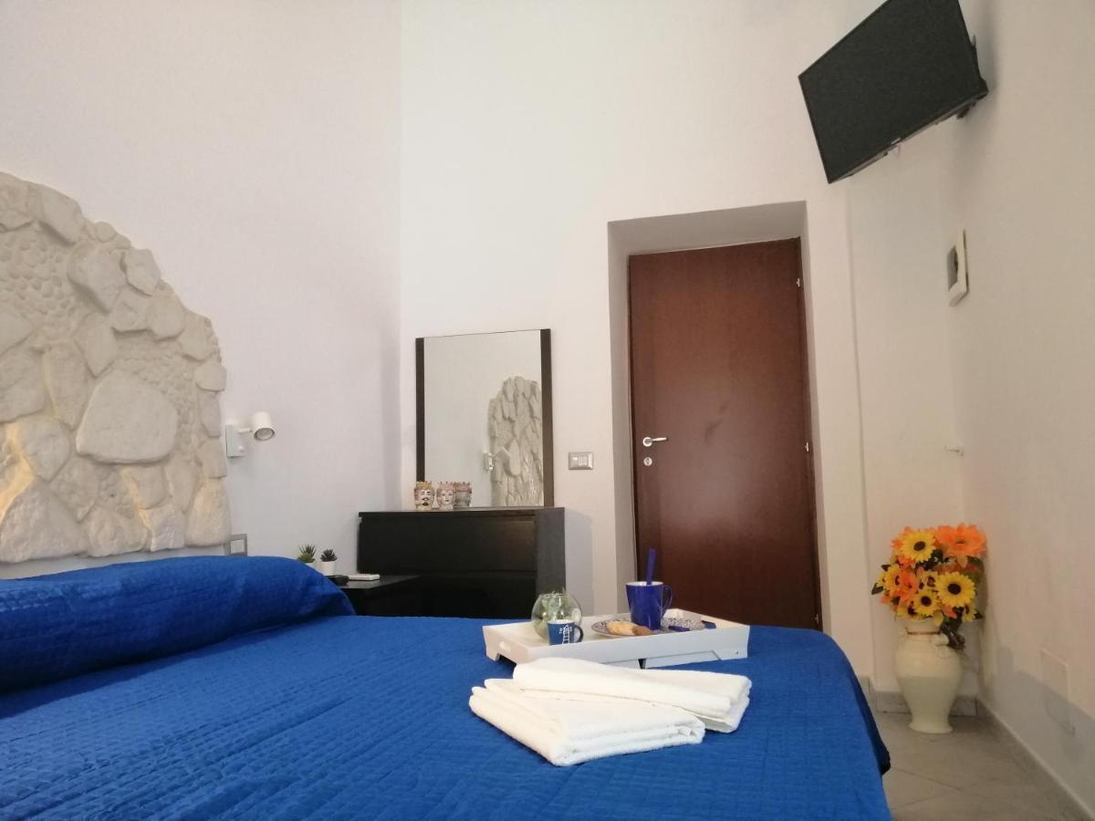 Alexia Domus Hotel Riposto Bagian luar foto